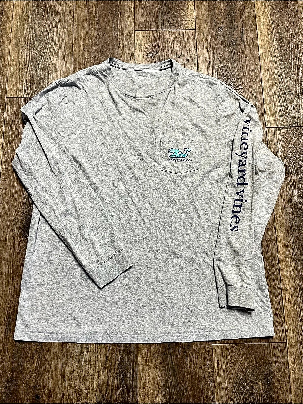 vineyard vines Long-Sleeve Whale Pocket Tee Gray XL
